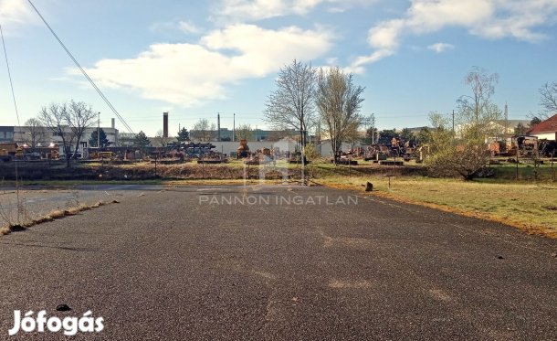 Kiadó Telek, Veszprém 500.000 Ft