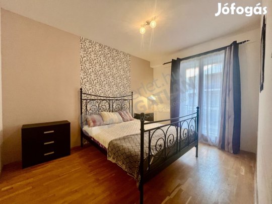 Kiadó VII. kerület Kazinczy utcában 3 szobás, 71m2-es lakás