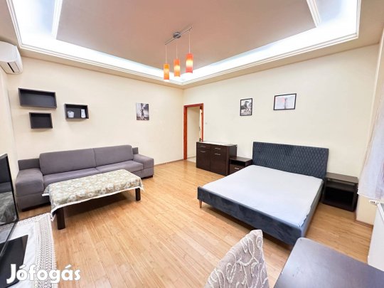 Kiadó: Gyönyörű Lakás az V. és XIII. kerületben, a Margitsziget közelé
