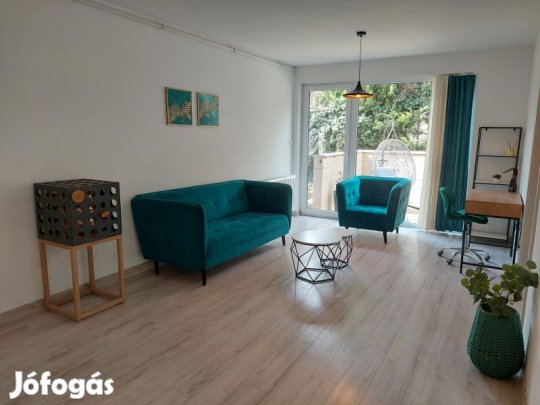 Kiadó! Új lakás, Egyetem városrészen.