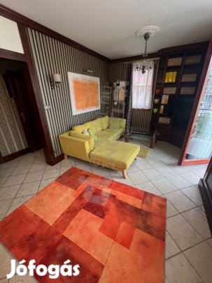 Kiadó a III ker Lángliliom utcában egy 2 sz lakás.