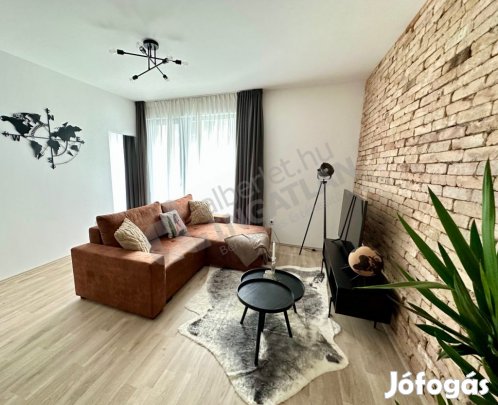 Kiadó a VI.kerületben újépítésű 42 nm-es lakás + teremgarázs