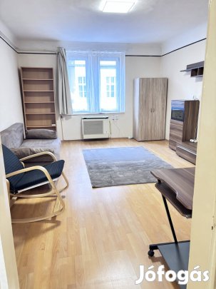 Kiadó albérlet 9.ker