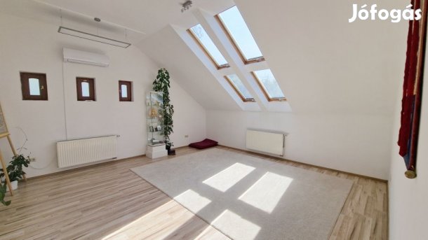 Kiadó családi ház Miskolcon, pár percnyi sétára a sétálóutcától!