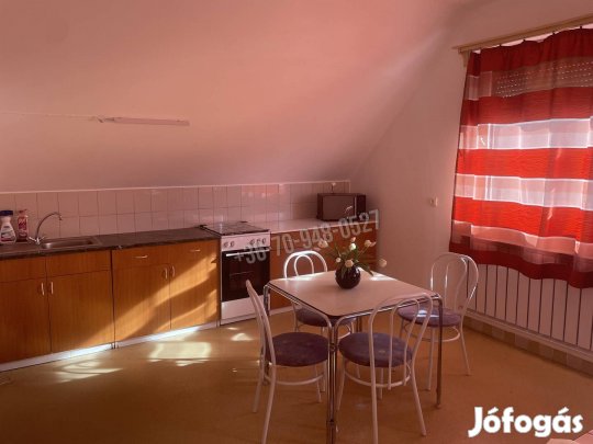 Kiadó ház, Békéscsaba Békéscsaba-Belváros közeli, Szent László 83_nsh