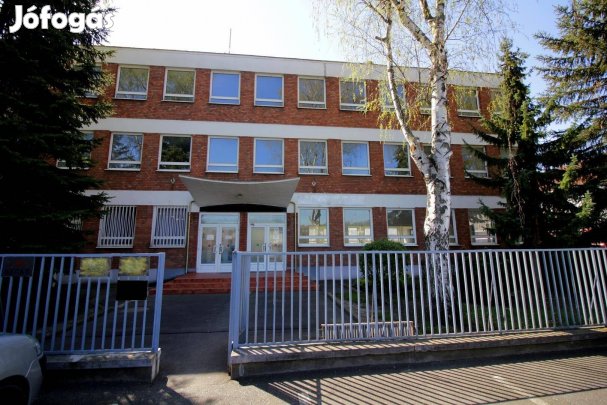 Kiadó irodahelyiségek!