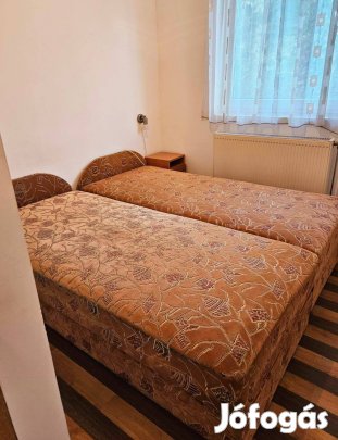 Kiadó kis lakás Sóstófürdőn! Csak 49.000 Ft/hó!