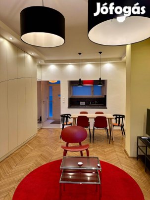 Kiadó lakás Buda szívében, ahol a nyugalom és a városi élet találkozik