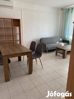 Kiadó lakás Pakson a Wigner Jenő utcában