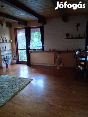 Kiadó lakás Rómaifürdőn