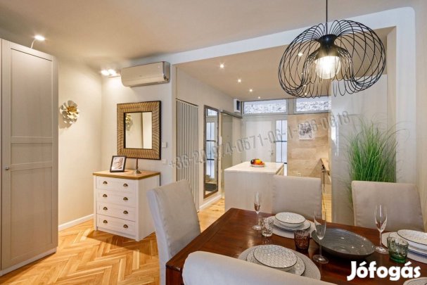 Kiadó lakás, Budapest, 1. kerület  Vár, Szentháromság utca, 54 1425_bl