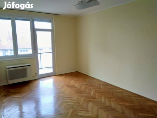 Kiadó lakás a Károly Róbert utcában