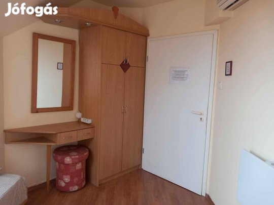 Kiadó önálló bérlemény Pécsett az Egyetemvárosban- Atléta utcában