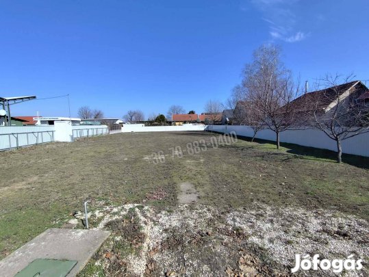 Kiadó telek, Dabas Városközpont, 150000 Ft, 1460 nm