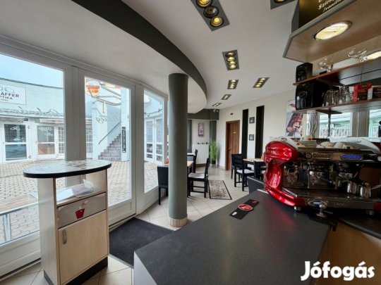 Kiadó üzlethelyiség Pécs  Kertvárosban, forgalmas helyen!