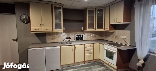 Kiadó vendéglátás, Dunaújváros