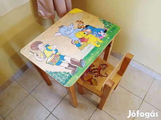 Kiasztal + szék Micimackó íróasztal rajzoló Zalaegerszeg