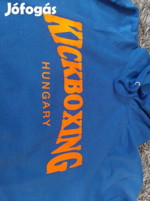 Kickbox pulcsi eladó L-es