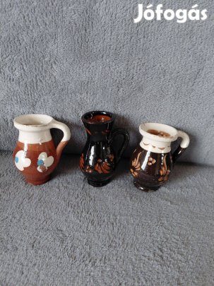 Kicsi mázas kerámia kancsók