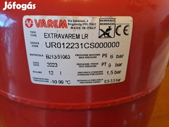Kiegyenlítő tartály 12L , 1 telet ment. Érden