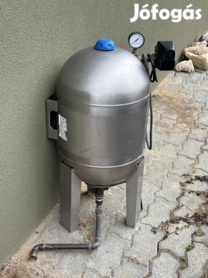 Kiegyenlítő tartály