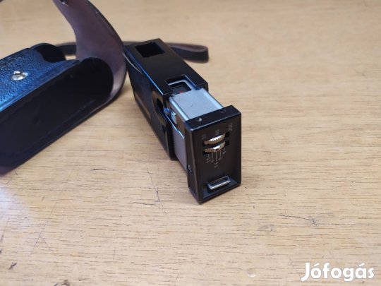 Kiev 30 fényképezőgép tokjával eladó.