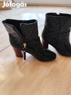 Kígyó bőr bokacsizsma