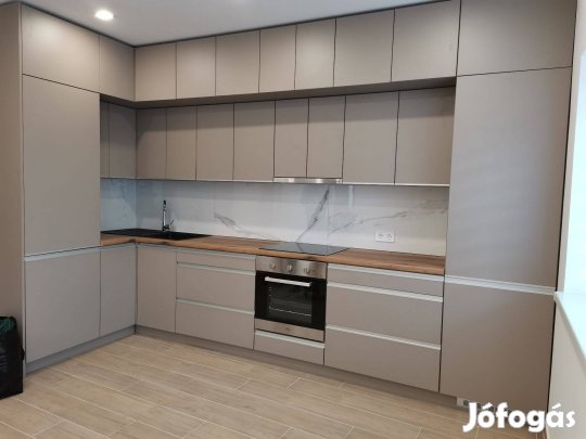 Kígyó utcán új építésű lakás kiadó