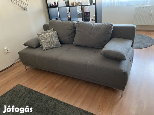 Kihúzható, ágyneműtartós kanapé