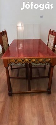 Kihúzható étkező asztal 6 székkel
