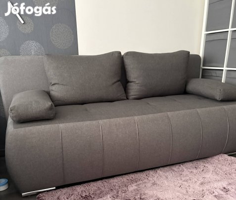 Kihúzható fekvő szövetkanapé eladó
