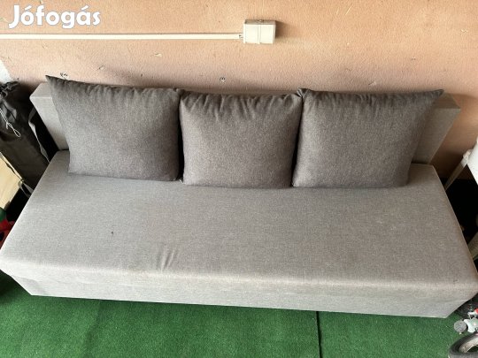 Kihúzható kanapé