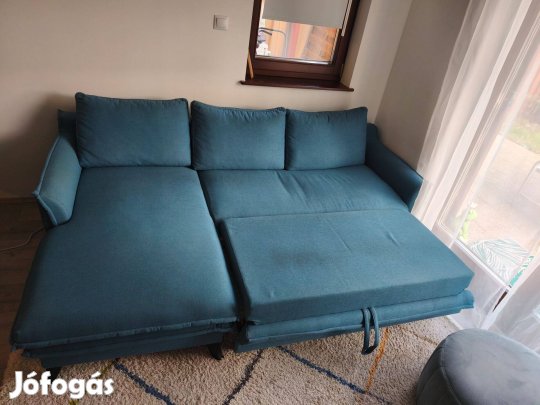 Kihúzható kanapé ágyneműtartós