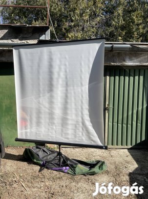 Kihúzható vetítővászon roló tokkal