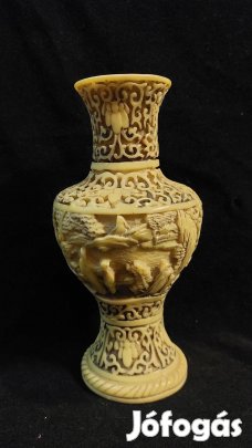Kínai faragott váza