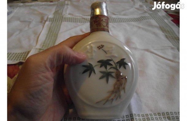 Kínai porcelán kulacs kupak nélkül