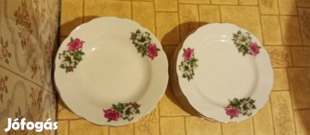 Kinai porcelán tányérkészlet hiányos /6 és 5 db./