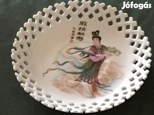 Kínai porcelántányér