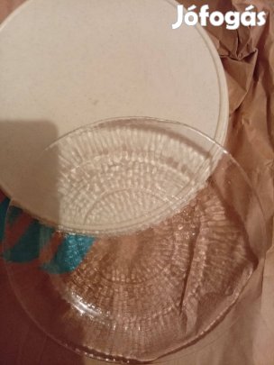 Kináló tál két féle Üveg