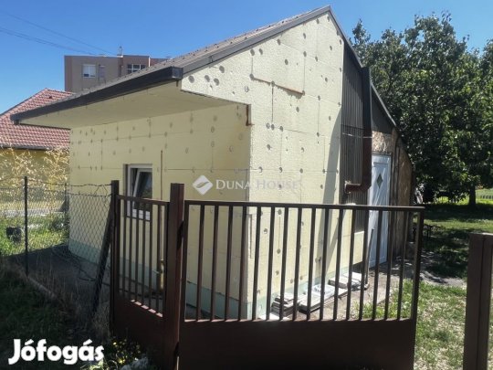 Kincsesbánya központjában ház eladó