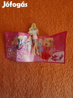 Kinder Barbie papírjával