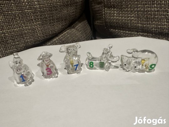 Kinder Champion Ghost figurák eladók (1, 3, 7, 8, 9)