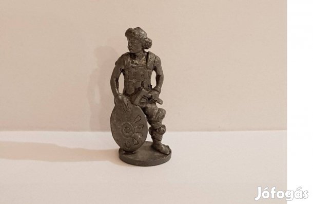 Kinder - Fém figura - Krieger Eisen