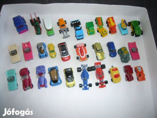 Kinder autó hajó vonat repülő csomagban