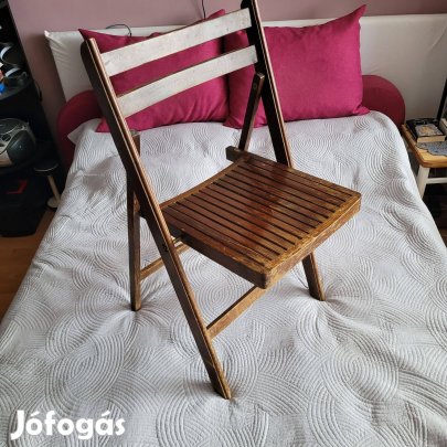 Kinyitható fa szék
