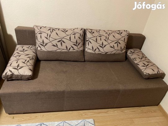 Kinyitható kanapé