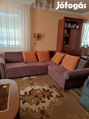 Kinyitható sarokülő