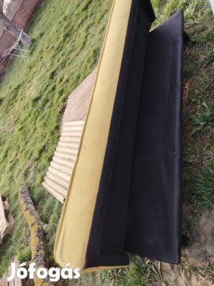 Kinyithatós kanapé