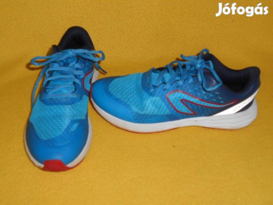 Kiprun fast fiú cipő, sportcipő, Légáteresztő. 37 - es. Félár alatt