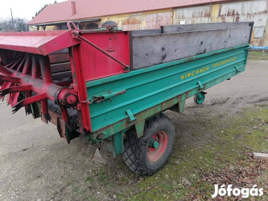 Kirchner 2,2 tonna raksúlyú,1 tengelyes trágyaszóró